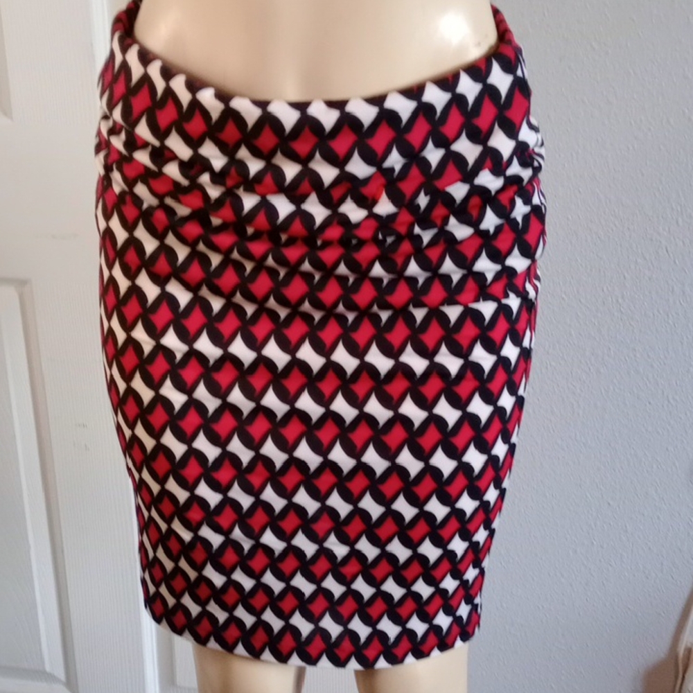 Karen Kane Red, Black & White Geometric Pencil Skirt